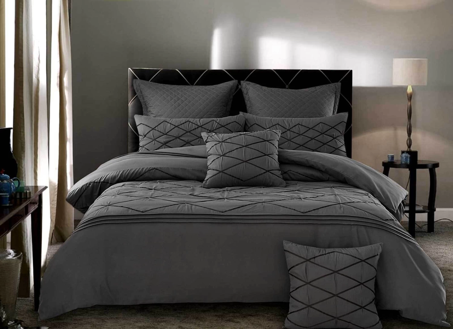 Super King Size 3pcs Embroidered Grey Quilt Cover Set 3 Super King Size 3pcs Embroidered Grey Quilt Cover Set