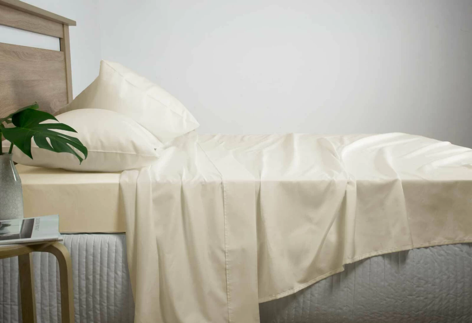 Queen Size 2500TC Cotton Rich Sheet Set (Linen Color) 3 Queen Size 2500TC Cotton Rich Sheet Set (Linen Color)
